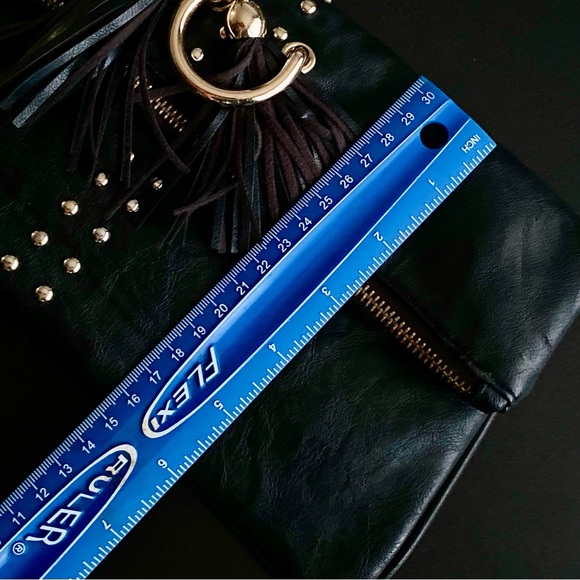 Cache clutch leather tassel  zipper - Picture 10 of 12